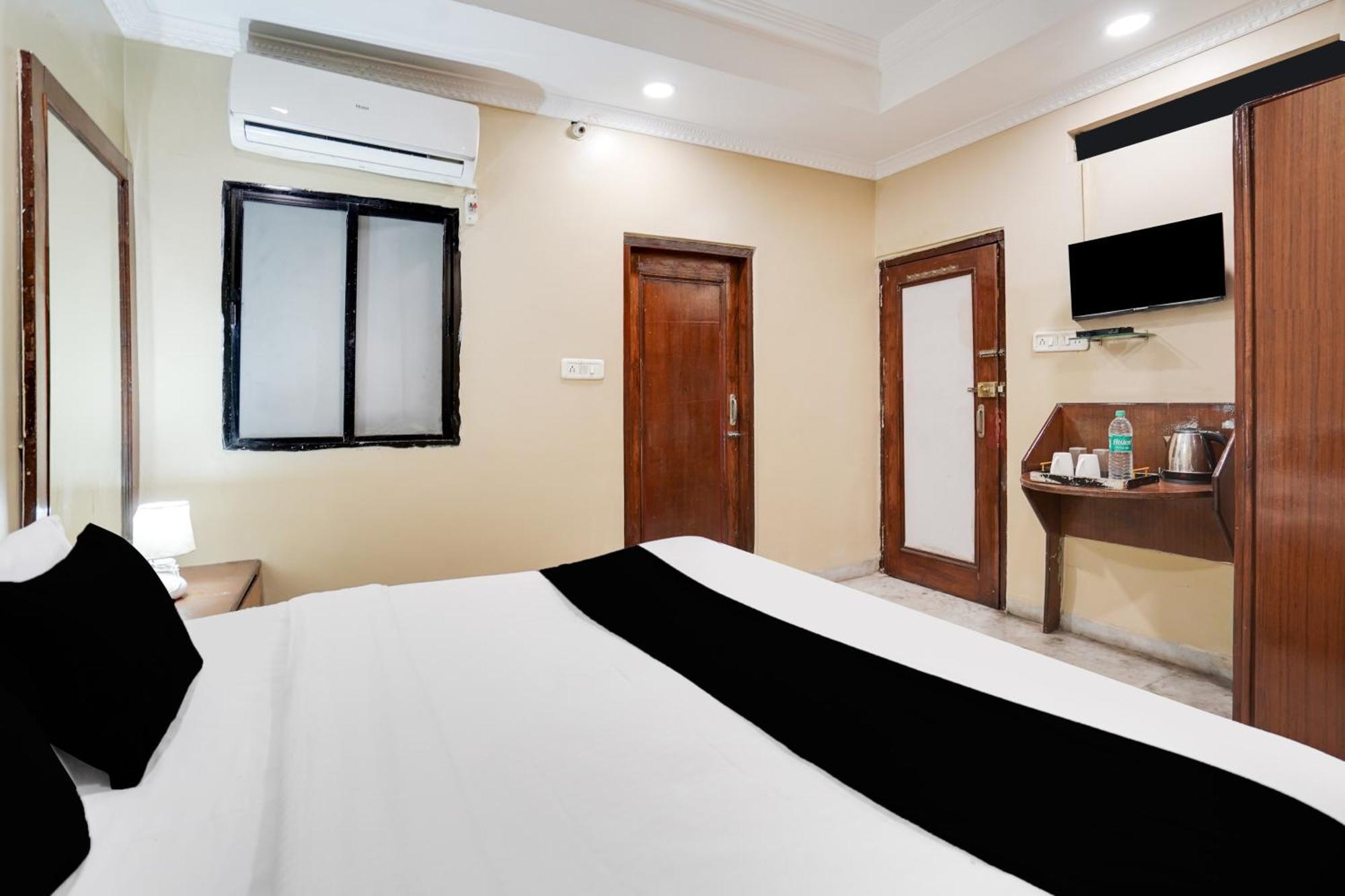 Super Hotel O Pithampur Formerly Ganga Residency Akolia Exterior foto